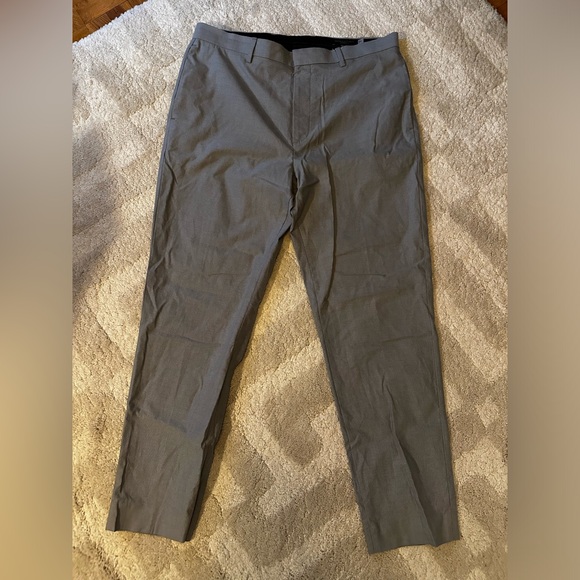 Banana Republic Tapered Fit dress Pant Size 36x32 - Picture 2 of 5